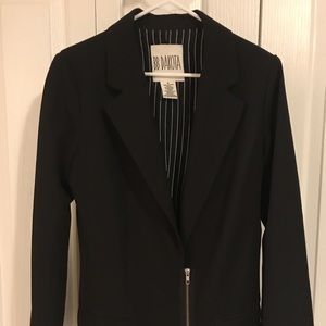 BB Dakota Super Stylish Blazer!